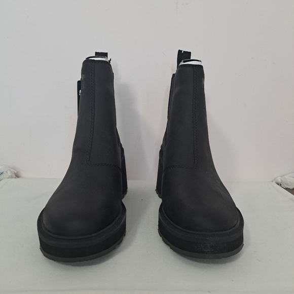 Sorel Black Ankle Boots - Picture 6 of 9